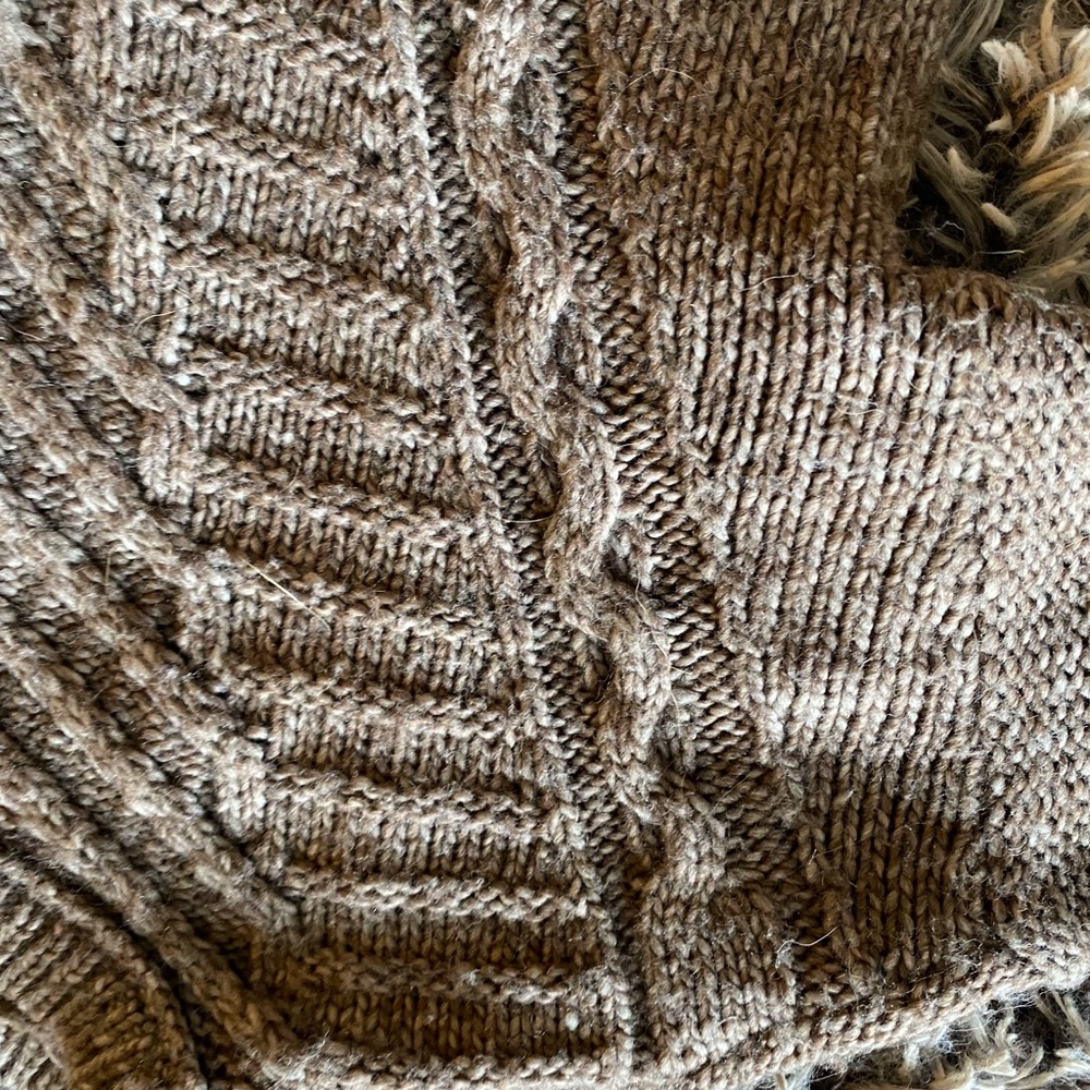 American Eagle Wool Sweater Size Medium